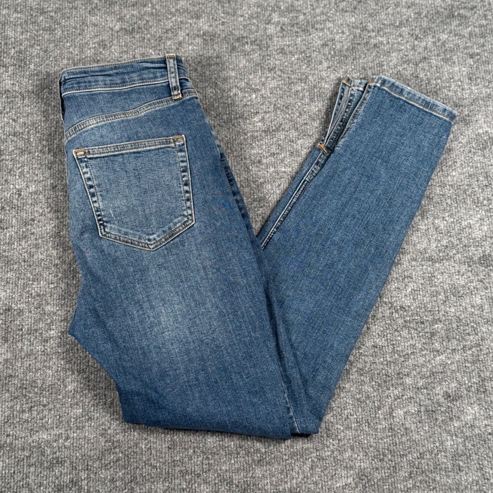 Forever 21 Size 27 Blue Wash Distressed High Rise Button Fly Skinny Jeans 28x29